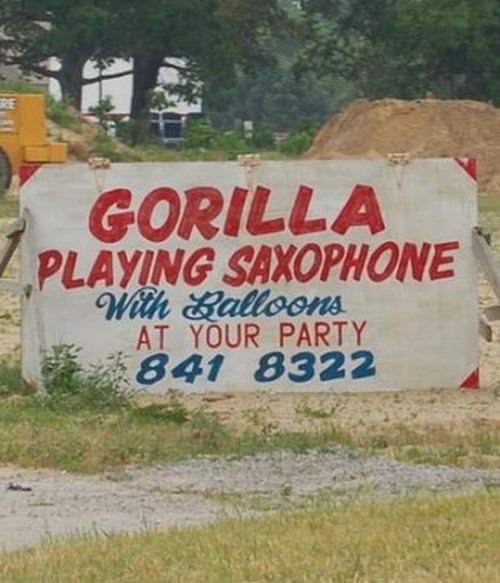 4721gorilla playing sax