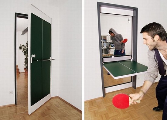 Ping-pong-door