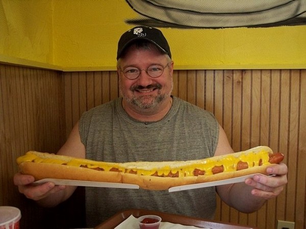 Yard-long hot dog – Bits and Pieces